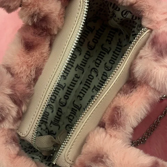 Juicy Couture Pink Leopard Faux Fur Tote with wristlet - Picture 5 of 5